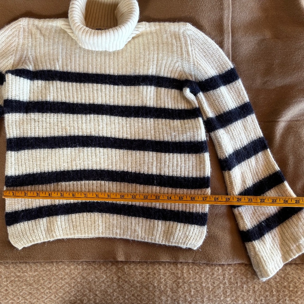 Baum und Pferdgarten  wool blend turtleneck nautical